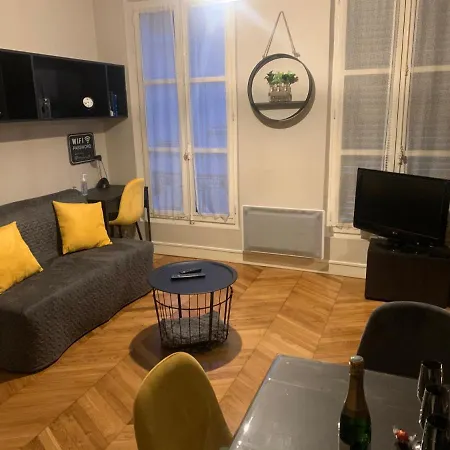 Appartement Centre Fontainebleau Buitenkant foto